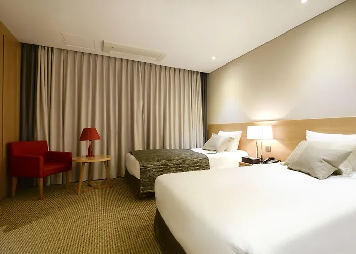 Hotel New Oriental Myeongdong 3*