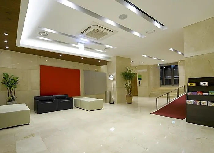 Hotel New Oriental Myeongdong 3*